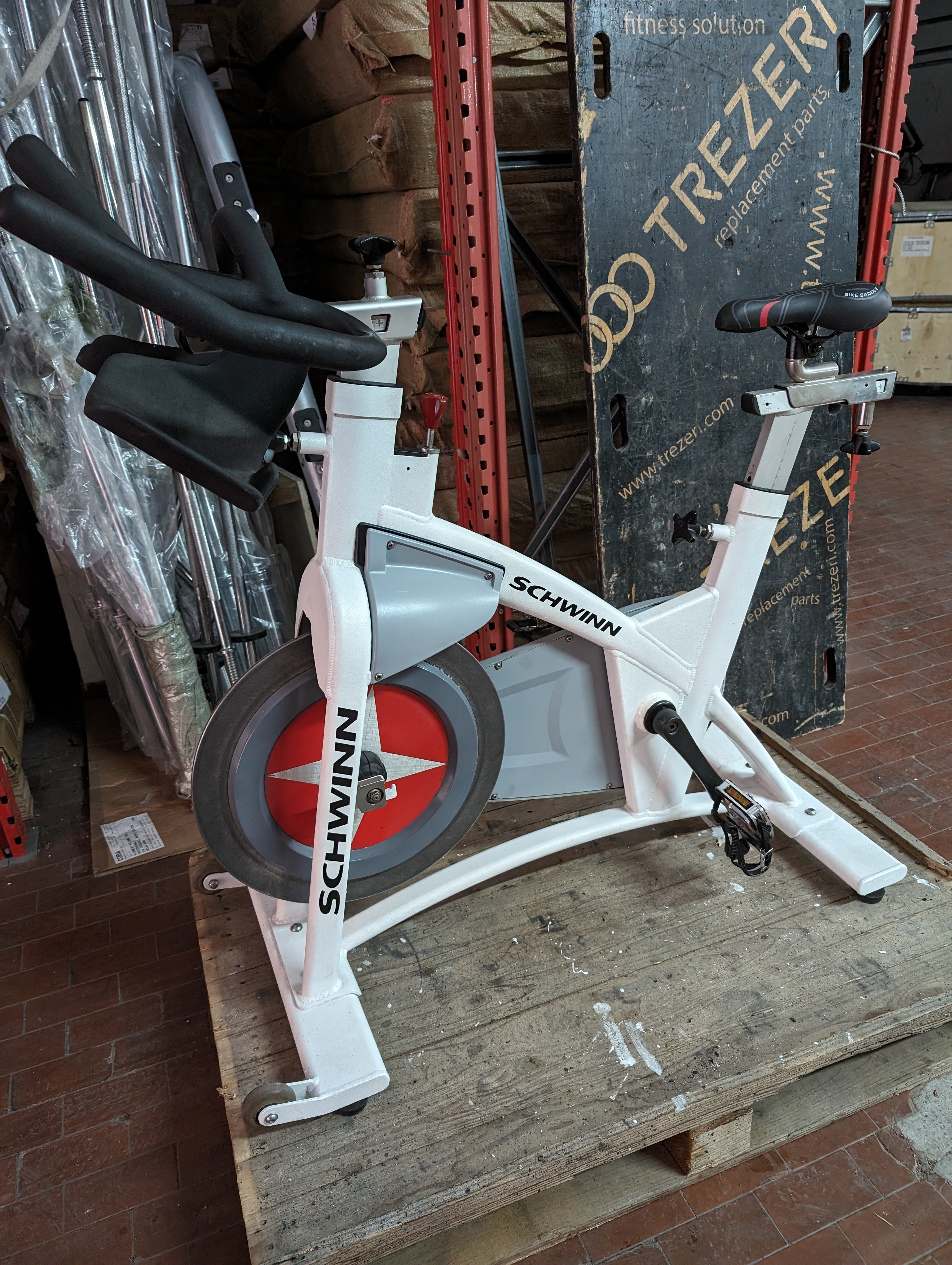 Schwinn AC Performance con trasmissione a catena ad alte prestazioni - Certificato usato garantito