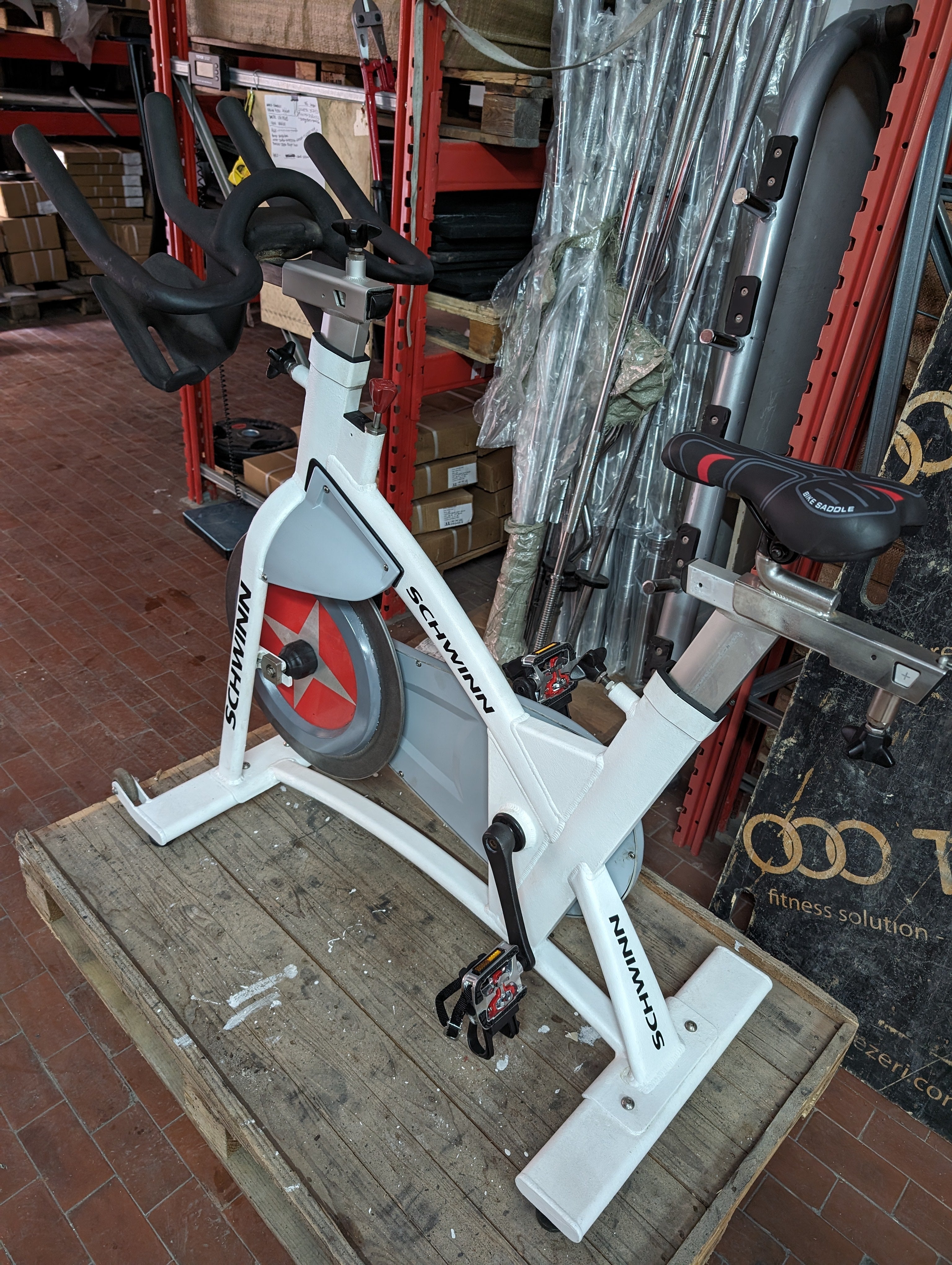 Schwinn AC Performance con trasmissione a catena ad alte prestazioni - Certificato usato garantito